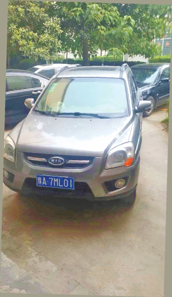 何先生買(mǎi)的二手東風(fēng)悅達(dá)起亞轎車(chē)