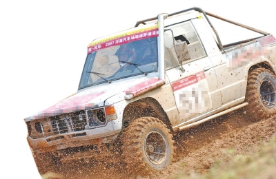 皮卡因既有轎車的舒適性，又有貨車的載貨能力，同時也具備較強的越野性能，深受廣大車友喜愛。