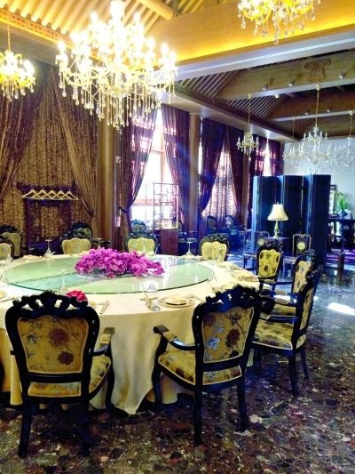  乙十六會所北海店包廂內(nèi)景。記者王文志攝