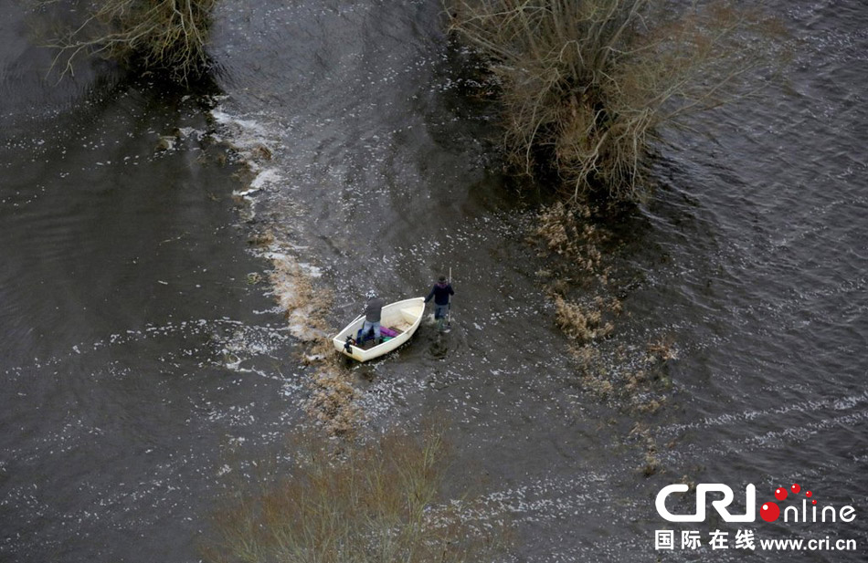 航拍英國薩默塞特郡遭洪水襲擊區(qū)域