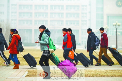這不是拉桿箱的秀臺，這是行李的改頭換代，今天，你“拉桿箱”了嗎？