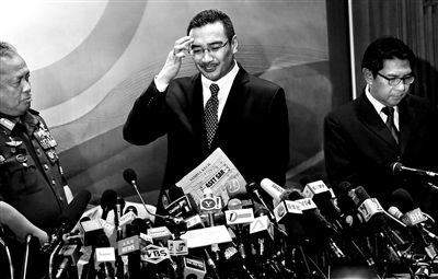 當?shù)貢r間2014年3月12日，馬來西亞雪邦，馬來西亞交通部長希山慕丁出席新聞發(fā)布會。