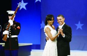 奧巴馬夫婦去年總收入298.8萬元人民幣。