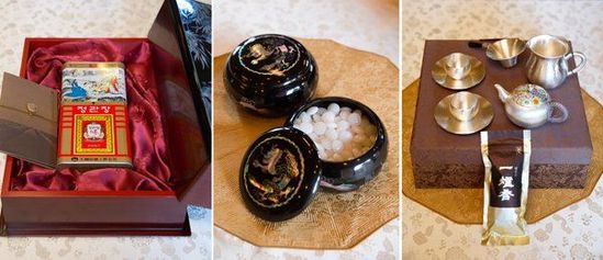　當(dāng)?shù)貢r(shí)間2014年7月4日，韓國總統(tǒng)樸槿惠向中國國家主席習(xí)近平贈(zèng)送的紅參和茶具等。
