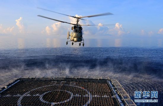 　資料圖：2014年9月，中國(guó)海軍054A徐州艦在南海海域練習(xí)反潛。新華網(wǎng)