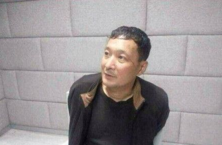 圖為在逃犯罪嫌疑人王慶新。