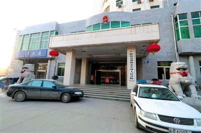 李宏亮在被違規(guī)辦理了監(jiān)外執(zhí)行后，再犯命案。