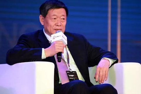 在2015(第八屆)金麒麟論壇上，山東魏橋創(chuàng)業(yè)集團董事長張士平表示，要想企業(yè)搞得好，必須讓員工過得好，我們企業(yè)負責(zé)為員工蓋房子，保證每個員工有一套房子，從90平方到160平方不等，這就解決了把農(nóng)村勞動力轉(zhuǎn)移到城市的問題，也解決了我們的職工家屬的問題，叫職工真正以企業(yè)為家。