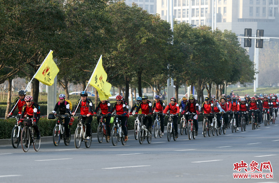 獻(xiàn)愛(ài)心、騎行天下，映象網(wǎng)騎行車友樂(lè)翻天