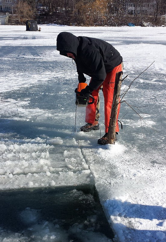 這是他們第二次嘗試復(fù)制英國巨石陣。（網(wǎng)頁截圖）