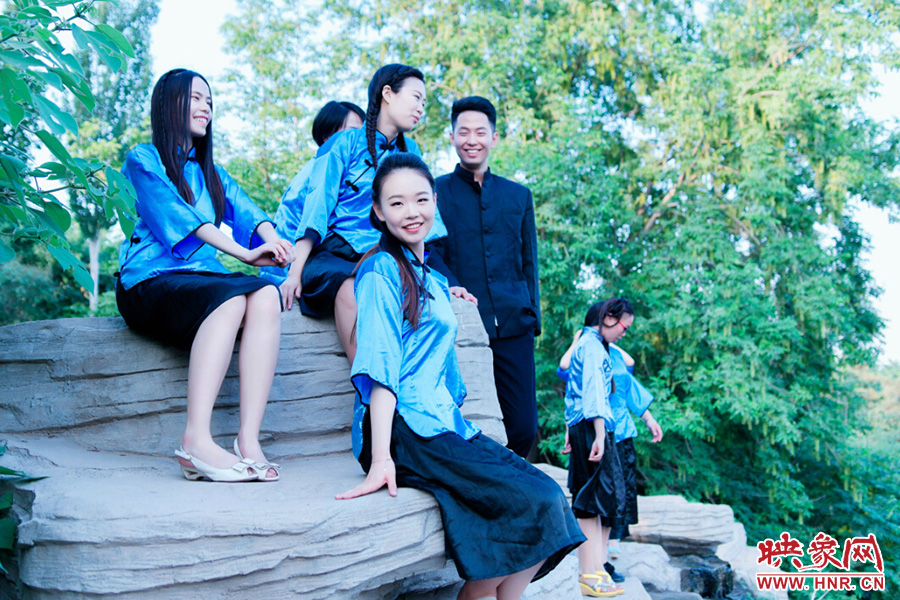 最是那溫柔一笑，定格了四年所有的記憶。