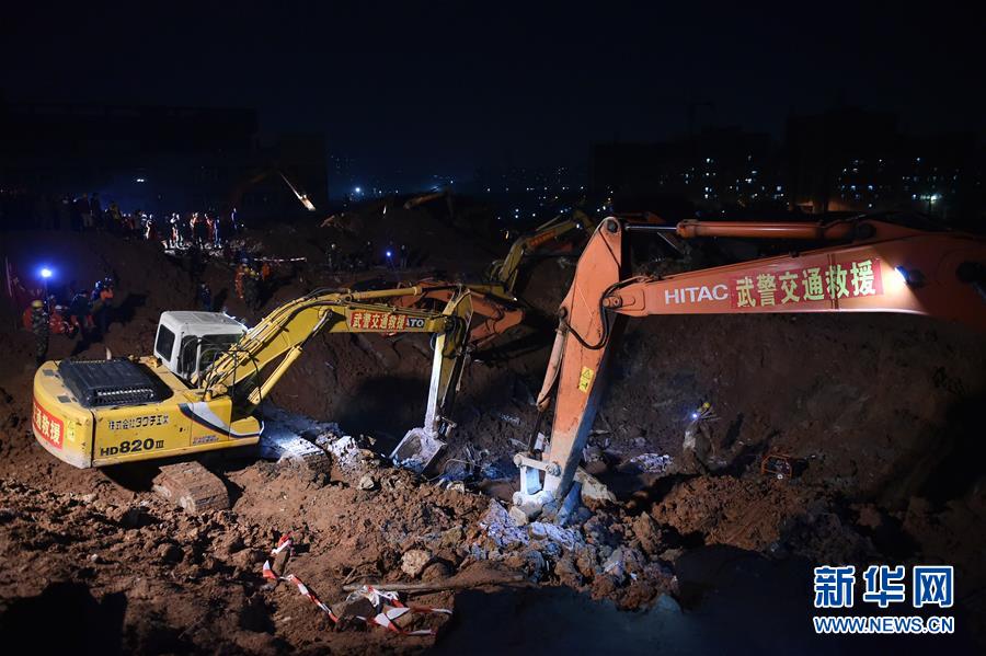 救援車源源不絕，救援人源源不斷——深圳滑坡災(zāi)害救援處置36小時全景掃描