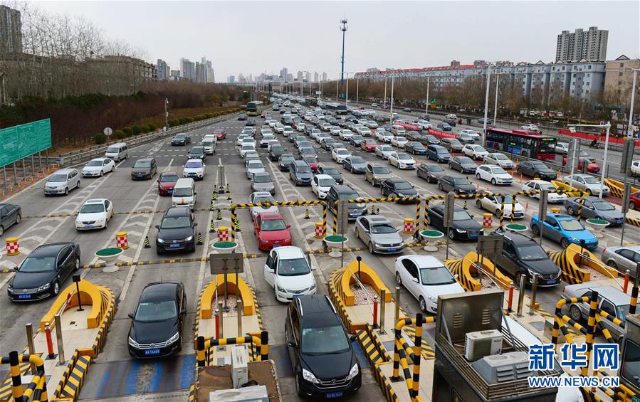 （關(guān)注春運(yùn)）（22）全國各地迎來返程客流高峰