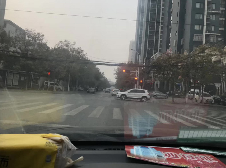 限行第一天！鄭州的早高峰是這個樣子的