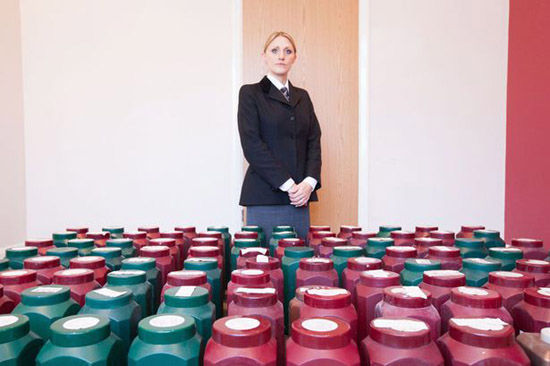 英25萬具骨灰滯留殯儀館，部分存放逾40年無人認(rèn)領(lǐng)。（網(wǎng)頁截圖）