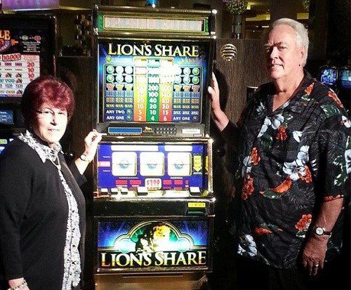 美國夫婦玩老虎機獲240萬美元大獎為20年來首次