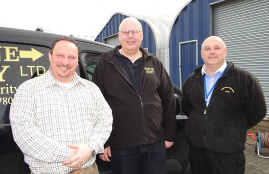 英國(guó)一電工5年求職被拒547次 終于找到工作(圖)