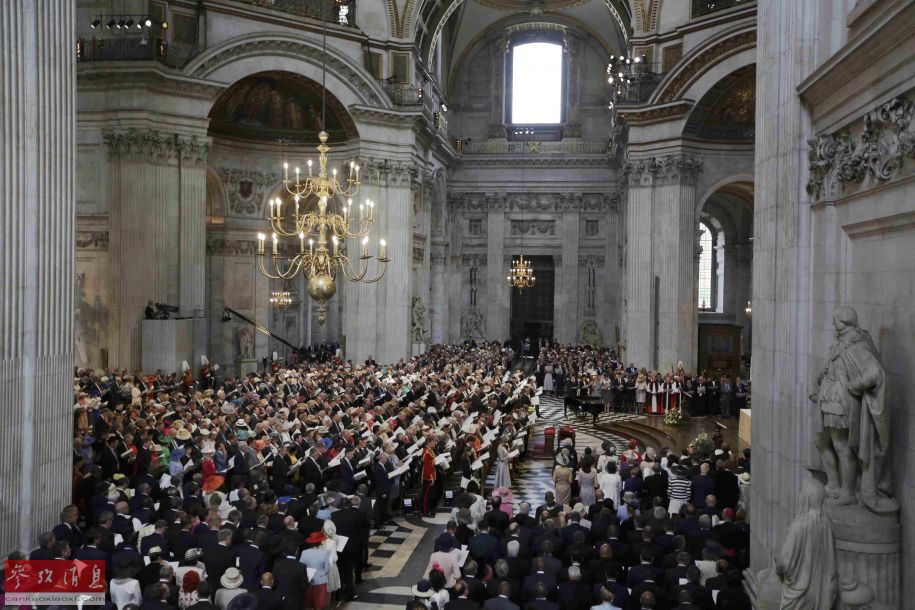 英國(guó)女王90大壽現(xiàn)場(chǎng)。