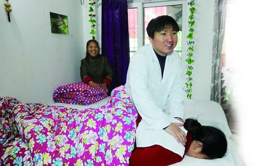 從失明絕望到振作開店，盲小伙陳冬經(jīng)歷重生