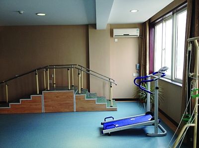  中心里健身設施一應俱全。