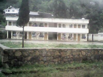 昨日，貴州畢節(jié)某小學(xué)，只有二、四、六三個年級，四年級學(xué)生30多名。讀者供圖