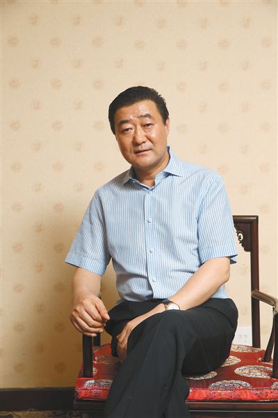 　張新明金業(yè)集團(tuán)董事長。2002年進(jìn)入焦炭領(lǐng)域。2010年，張新明將金業(yè)煤焦化集團(tuán)部分資產(chǎn)以79億賣