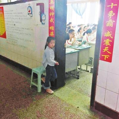 一張照片讓無數(shù)網友淚奔 職場媽媽不易令人深思