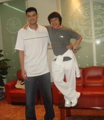 當(dāng)姚明夫婦遇見陸毅夫婦，一不小心，信號(hào)又滿格了~