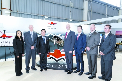 　　在今年的珠海航展上,河南人民看到一個熟悉的國際飛機品牌——美國穆尼飛機。