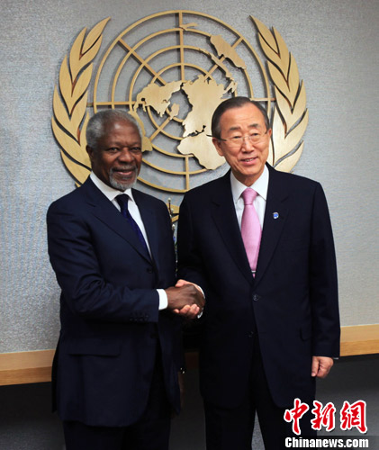 當(dāng)?shù)貢r間2月29日，前任聯(lián)合國秘書長科菲·安南抵達(dá)紐約聯(lián)合國總部，與現(xiàn)任聯(lián)合國秘書長潘基文就敘利亞問