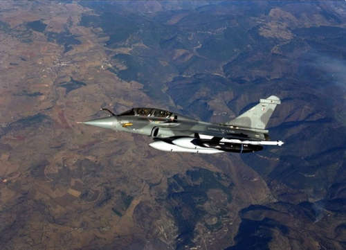 印度決定采購法國“陣風(fēng)”戰(zhàn)斗機成為英印“撕破臉”的導(dǎo)火索。