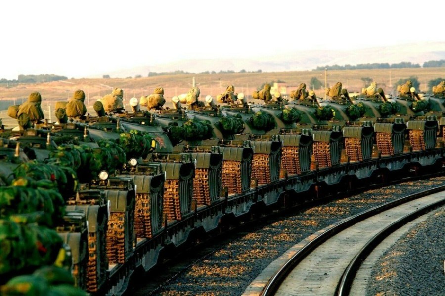 火車上59式坦克密密麻麻。