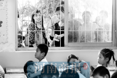 家長(zhǎng)們都想讓孩子上個(gè)好學(xué)校、好班級(jí)，但也應(yīng)根據(jù)實(shí)際情況，選擇最合適的