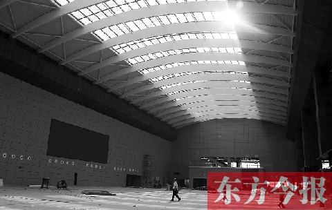 作為高鐵鄭州東站最重要的配套工程，鄭州綜合交通樞紐公路客運(yùn)站的裝修工作即將完成，預(yù)計今年9月底與鄭州