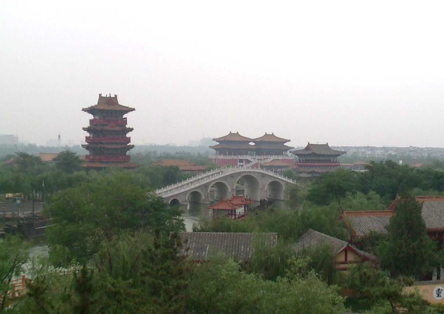 舒婷、鄭愁予等詩人齊聚開封話端午