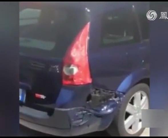 天太熱 車(chē)都熱化了