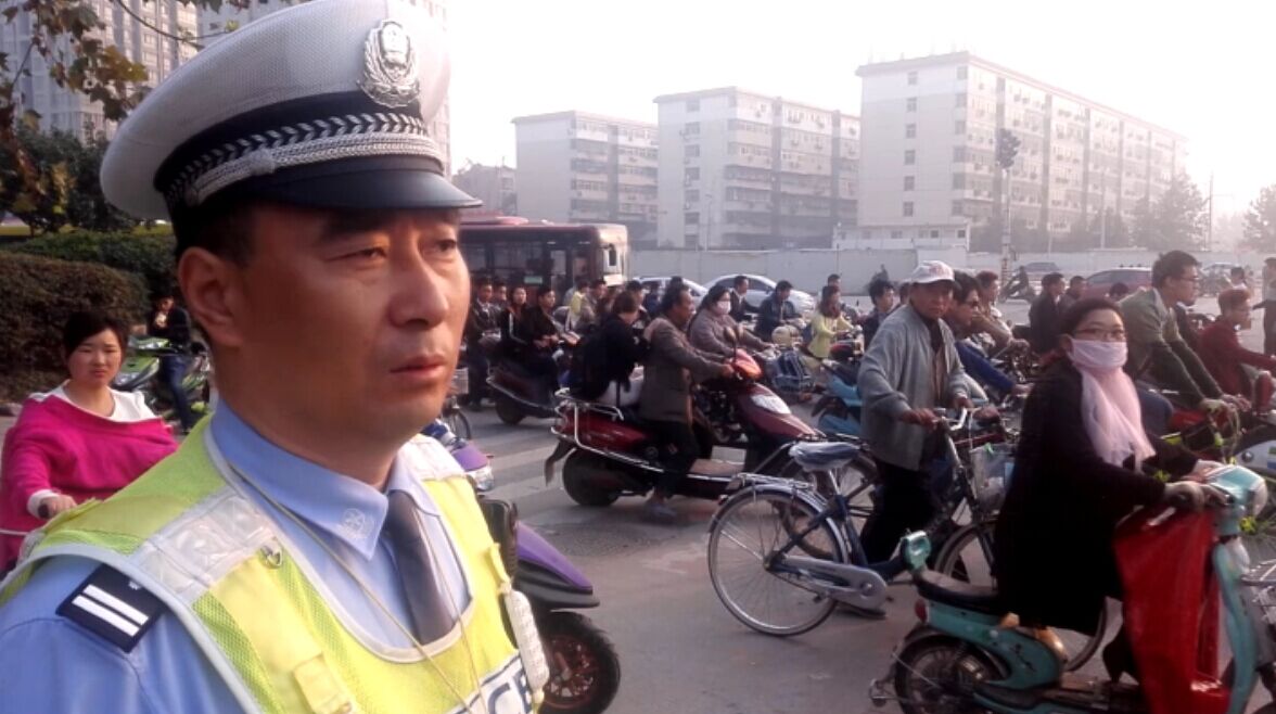 上班表情：1逗2羞3怕 你是哪個？