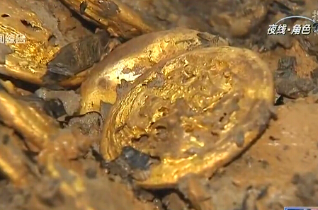 西漢?；韬蚰钩鰣D金餅187枚