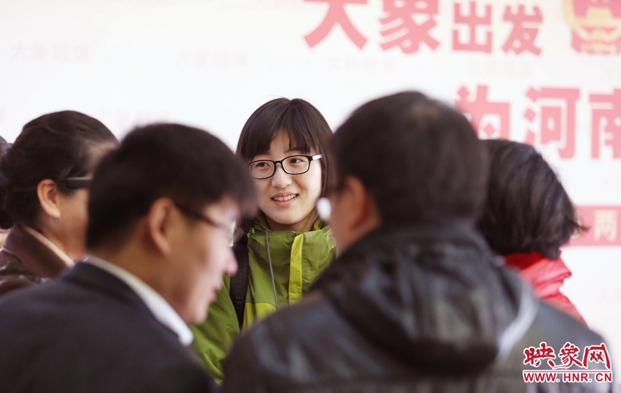 做講解員的樂天。