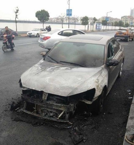 上海大眾全新帕薩特自燃頻發(fā) 今年至少已三起