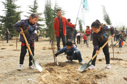 映象網(wǎng)愛(ài)心林公益植樹(shù)活動(dòng)