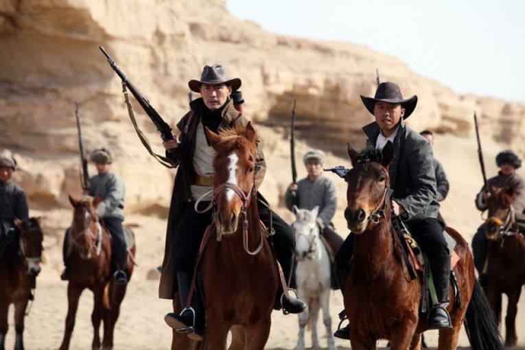 《大漠槍神》劇照