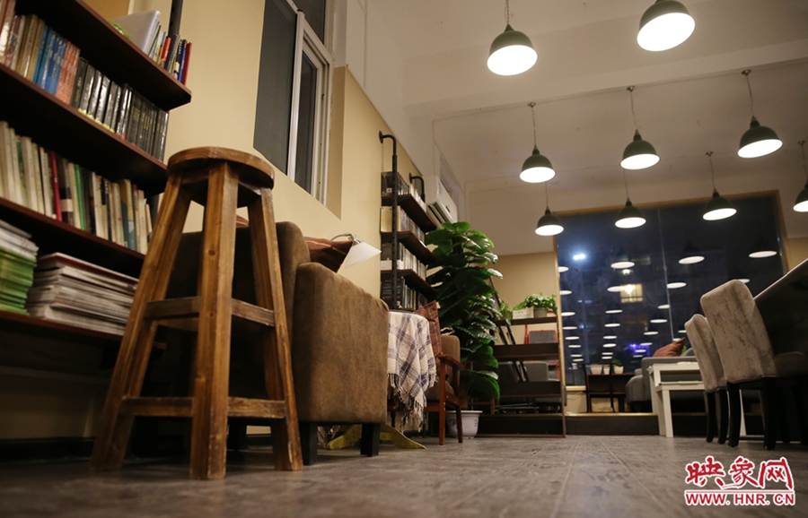 書(shū)店內(nèi)的裝飾。